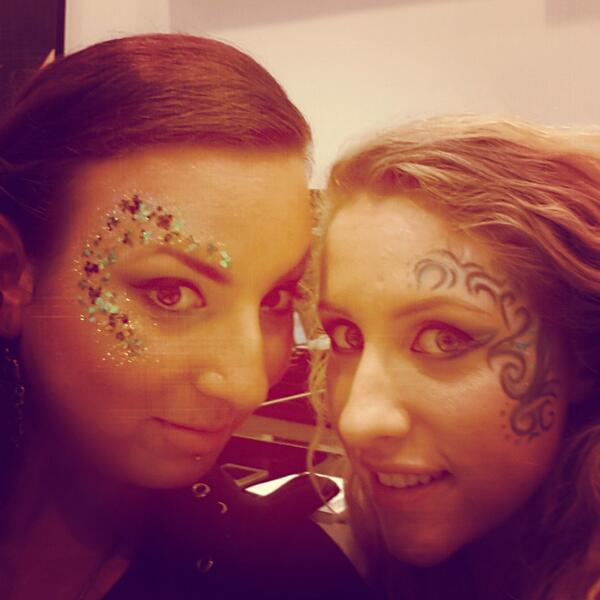 NHCarnival2014's tweet photo. RT @InglotLondon: #nottinghillcarnival #carnivalmakeup http://t.co/CqF7MBCoHY