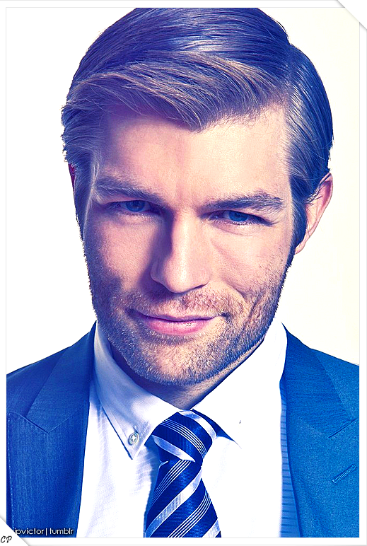 Лиам макинтайр австралийский актёр. Лиам джеймс макинтайр. Актер лиам макинтайр. Лиам макинтайр. Лиам макинтайр фото.