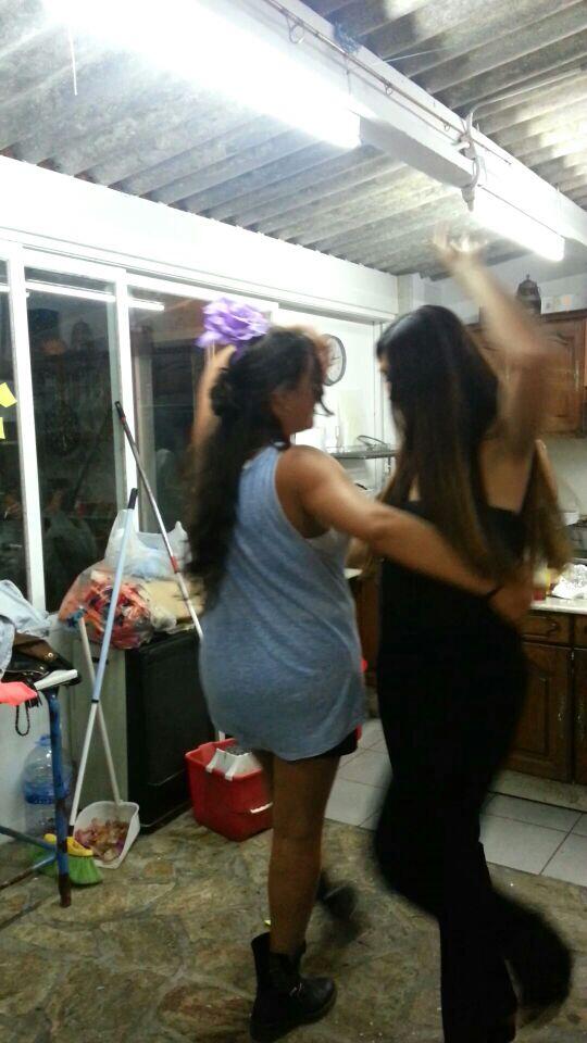 vicsauoficial's tweet photo. VicSau @ Fiesta Sevillana @AniiRocks  @KimberlyNeuhaus http://t.co/agvUnbAMOw