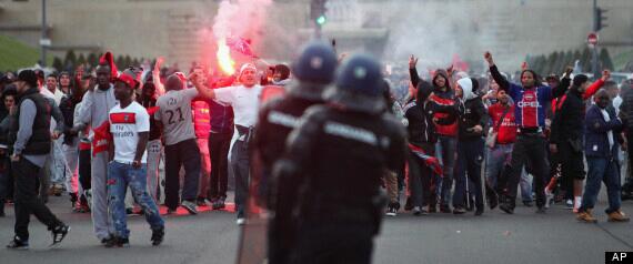 RMANBSLZOO's tweet photo. Paris c'est l'feu http://t.co/pRdKtQjwrI