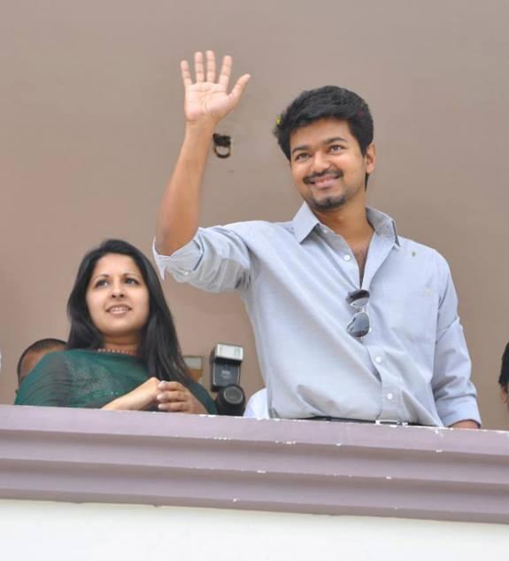#HappyWeddingAnniversaryVijayandSangeetha One of my Fav pic ♥