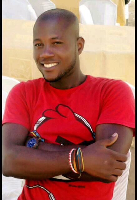 may26events's tweet photo. »»NOt every Marriage starts with "will u marry me?" Some starts with "I don get belle"! =D=))#wale http://t.co/KJeCQo2IAL