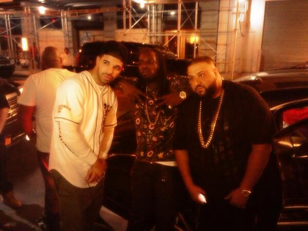 Mavado_Gully's tweet photo. @Drake @djkhaled #Wtb #YMCMB #Gullyside #BadmanTing http://t.co/vhZzNWxlyY