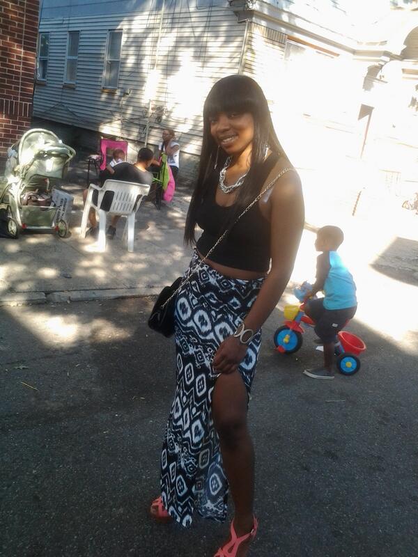 Mooncookie91's tweet photo. Chilling At My Mommy Block Party Had A Blast http://t.co/p8sY0PH2RD