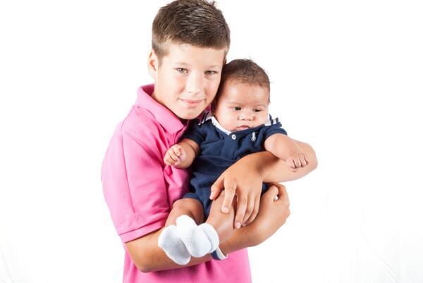 IntheFramePhoto's tweet image. #brotherlylove