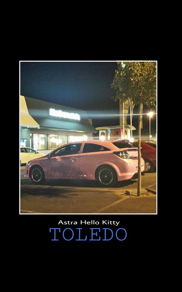 PostureoToledo's tweet photo. IR AL MCDONALS Y ENCONTRARTELO SIEMPRE AHÍ
#Postureotoledano #hellokitty http://t.co/PNTTaErJJf