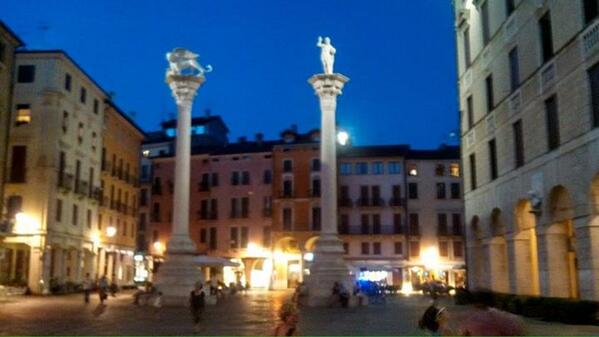 BryanWard86's tweet photo. Vicenza, Italy http://t.co/0p3kLVWOH1