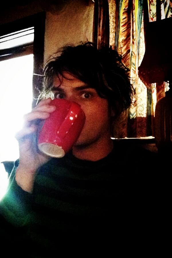 Gerard Way tweet media