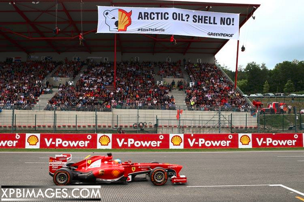 Greenpeace's tweet image. .@Shell It's time to end to your reckless Arctic drilling plans savethearctic.org #FormulaShell