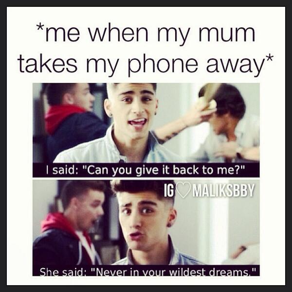 randomlori's tweet image. Lol 😂😂😂😂