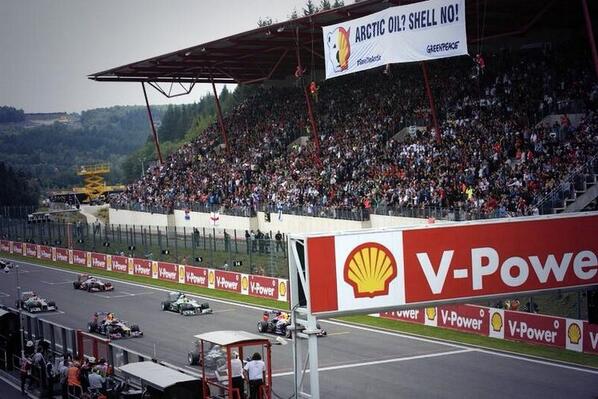 Greenpeace's tweet image. The #FormulaShell is Arctic destruction and we took action at the #F1 #BelgianGP today to savethearctic.org
