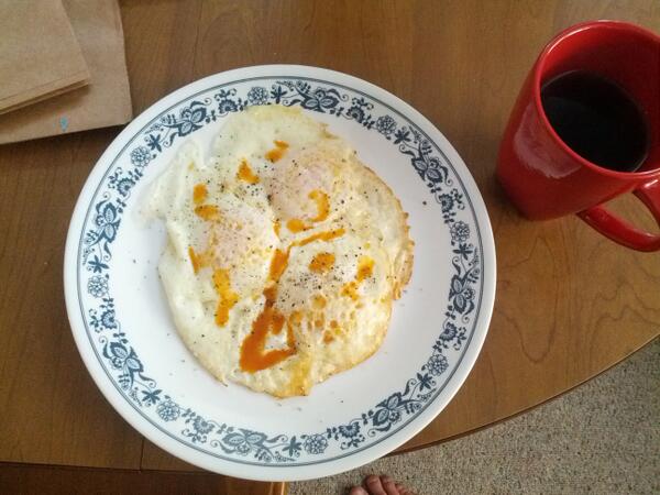 ekond's tweet photo. Breakfast :) http://t.co/rf4llTYLXE