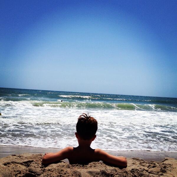 Christian04's tweet photo. “@bpriggs: "@discovertopsail: Chillin' at #topsail! http://t.co/5oJMp85tOs" @MaryRiggs2 @DW5804 @Christian04” yes, please!