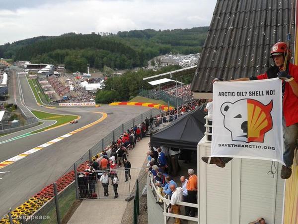 GreenpeaceArg's tweet image. ¡Le arruinamos la fiesta a @Shell! Conocé más en: grpce.org/1dgApfj #FormulaShell #F1