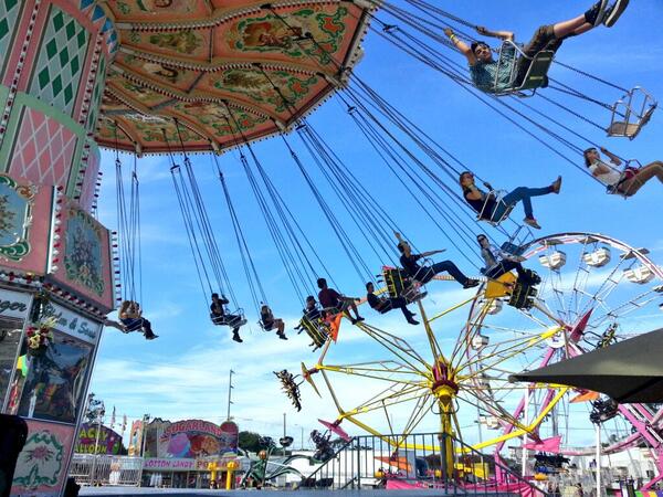 sherbert17's tweet photo. #carnivalrides at @FirstCityFest. @modestmouse tonight, so ready! #lovinit http://t.co/fcBYK8xORL
