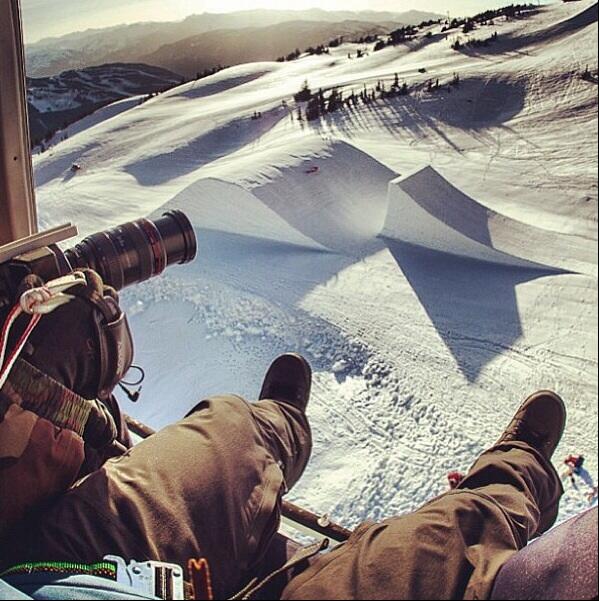 ShreddingPics's tweet photo. Getting the shot! http://t.co/6OJvnPRv3x