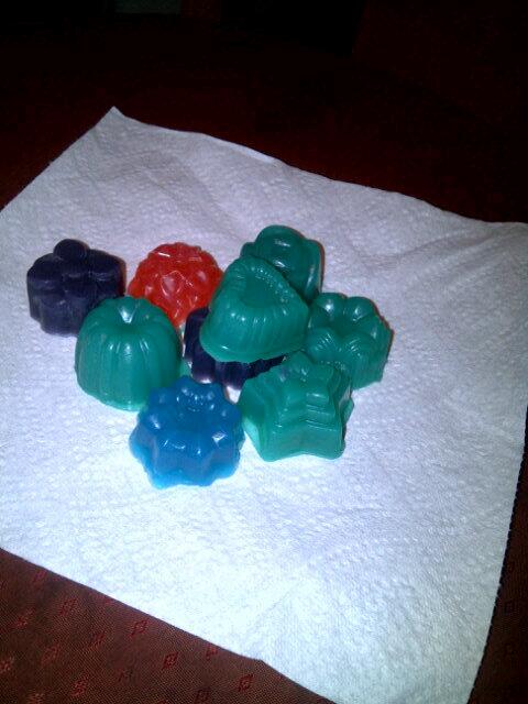 WikanikoLife's tweet image. Spent time with my daughter and a friend making soaps. Fulfilling and inexpensive. Order from wikaniko.com/ecolifestyle