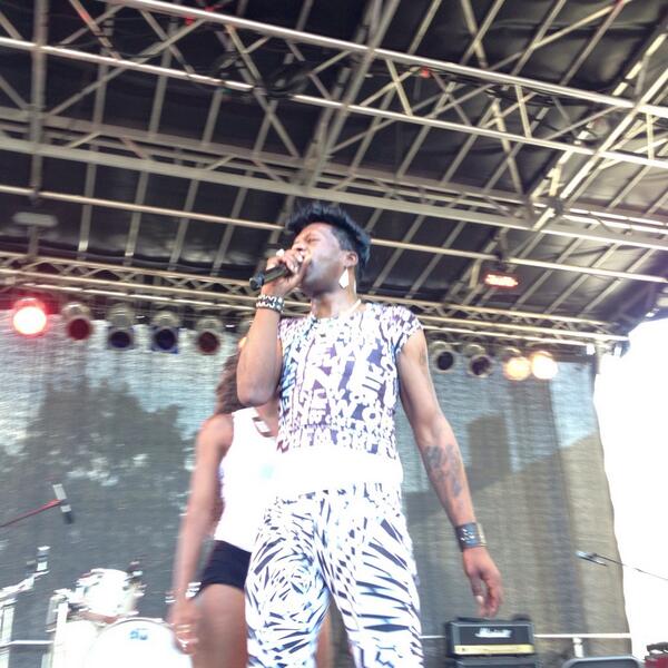 revolttv's tweet photo. Photo: @bigfreedia rocking out live right now at #APFEST13 - http://t.co/Y49Q5Xo6y9
