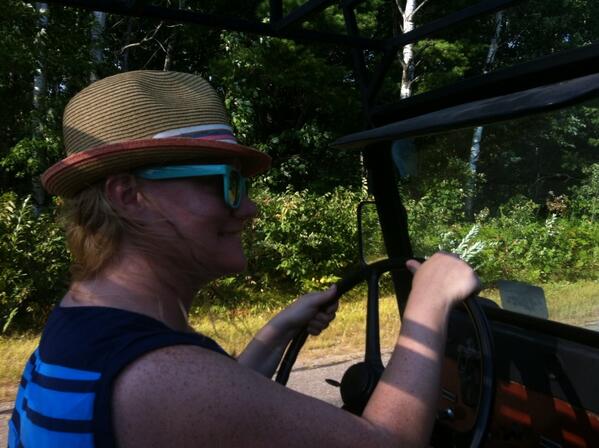 JessArbonne's tweet image. #jeepride #firsttimedriving #sundayfunday