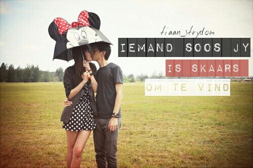 "@Kaalvoet_Afr: #KaalvoetAfrikaans #skaars "<a href="/j0haNnEs17/">Johannes Uys</a>