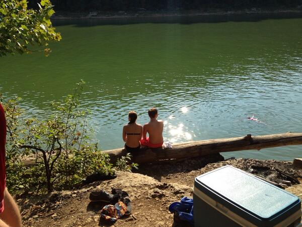 eddy_goss's tweet photo. Great day at the cliff with the one and only @AshleyJonesin http://t.co/Y8hjYaelcq