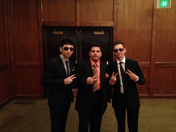MrRodriguezz_'s tweet photo. Me man and mother fucker http://t.co/Wh8tHezB2z