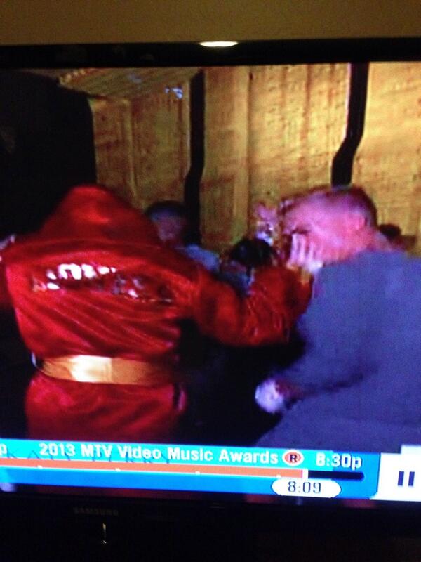 Buckledude's tweet image. @_MollyLong_ your boy @Scott_Myrick can take a punch! Ouch! #learntoduck