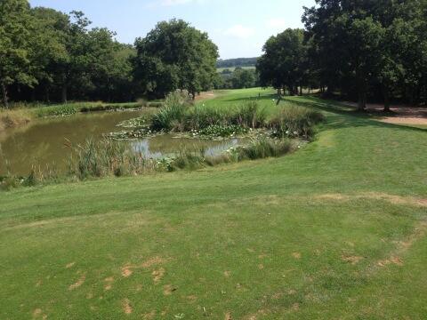 SkyCaddieSteve's tweet photo. Enjoying a lovely day @StudleyWoodGolf @SkyCaddie helping out with course management , scoring well at last! http://t.co/afTLciiCww