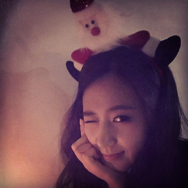 [OTHER][27-11-2013]SELCA MỚI NHẤT CỦA YURI   - Page 12 BSl84mnIAAApxGz