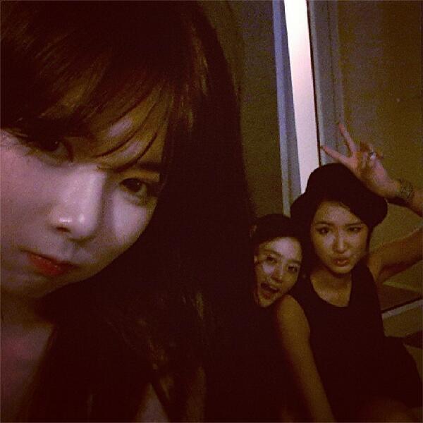LE_EXID's tweet photo. Prepare for HyunAh sister come back!!! Yo!! Hun Ah is back!! :) hahaha, Take the note!!! http://t.co/RrD2LmJSQg