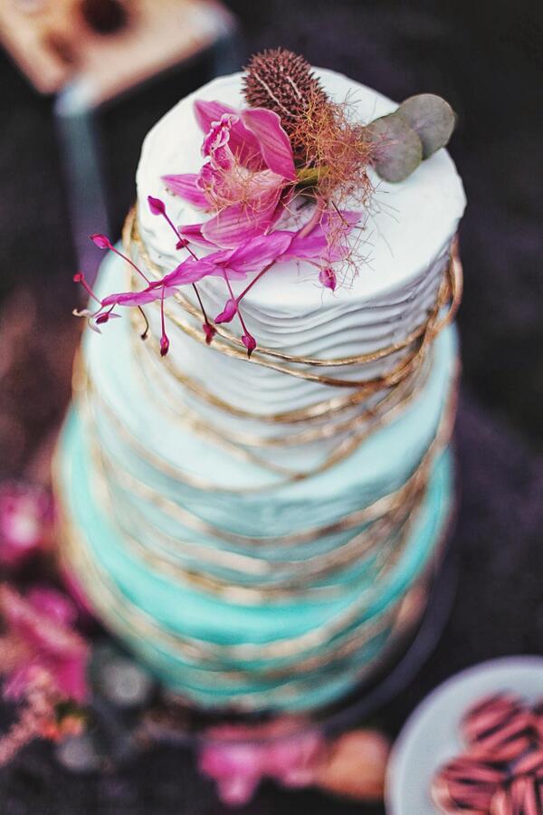 Découvrez notre shooting mariage Safari Chic sur le blog de la Mariée aux pieds nus lamarieeauxpiedsnus.com/carnet-dinspir…