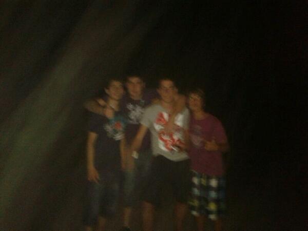 rontxii's tweet photo. Viernes akojonante jaja @mikelamatria @sesmachine_95 @isma_wel @Enilla24 http://t.co/w4ikitiq2y
