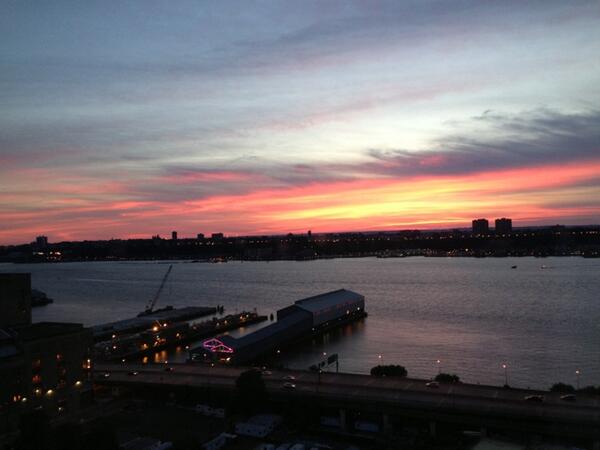 amyfreeze's tweet image. #summerDONTgo what. A. Weekend.