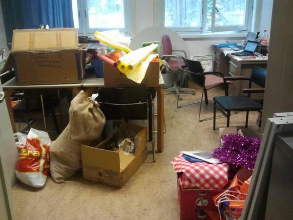 RKSTilburg's tweet photo. Net opgeruimd @Studentendesk http://t.co/ITpaF0CUoT