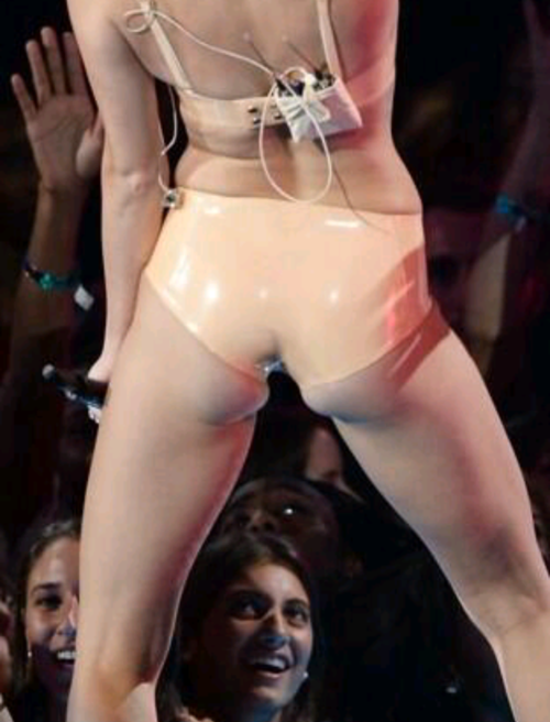 rate miley cyrus 1