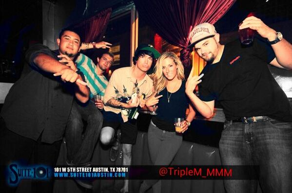DaKingOfPhilly's tweet photo. Had the whole club takin pictures #MMM @TripleM_MMM shit #Suite101 wit @Deeeez_Nutzzzz n @CommaChasers http://t.co/slXR2uwUQy