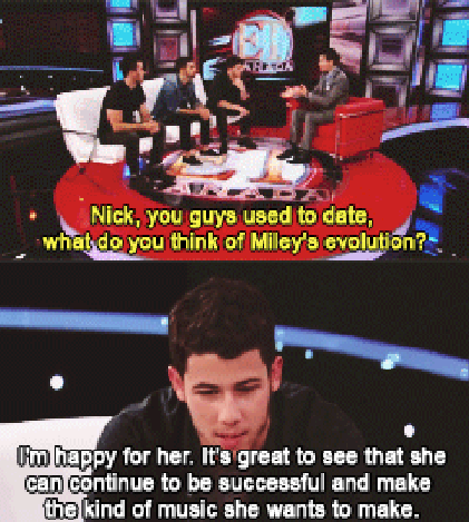 thenileyfacts's tweet photo. Nick hablando de Miley en una entrevista reciente. ❤ #TNF http://t.co/wdzCCfkoS3