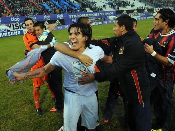 ccp_pdm's tweet photo. La FELICIDAD de @oviedofidencio! GRANDE "Gladiador" http://t.co/E7LWBBJ5Lu