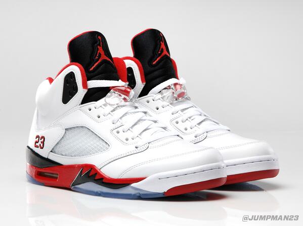 Fire Red' midsole. Black tongue 