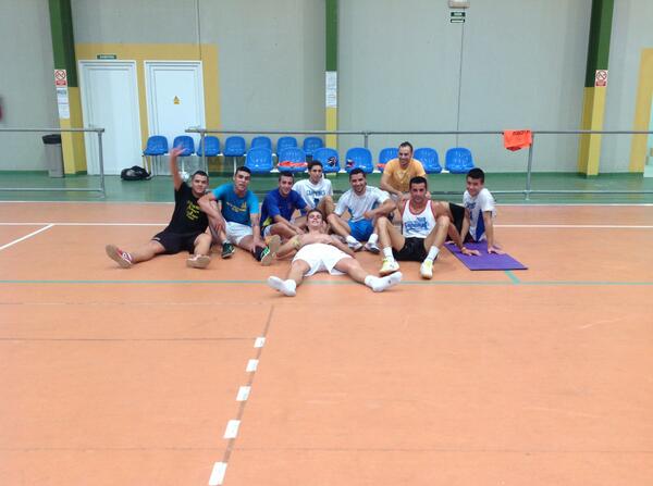 ADBARINAS's tweet photo. Primer entrenamiento del AD Barinas de la temporada 2013-2014 http://t.co/VqpdwE4o6K