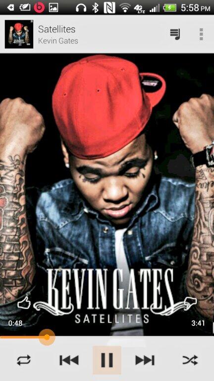 BSolKTL's tweet image. #Satellites x @Kevin_Gates ... Still Eatin off paper plates, homie... #WhichButton #LimeorRed