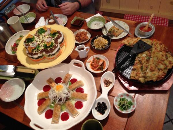 javva's tweet photo. I heart Korean food!!! #richmondbc @ShawTVVancouver #haroo #trteammember http://t.co/MBSO32P09j