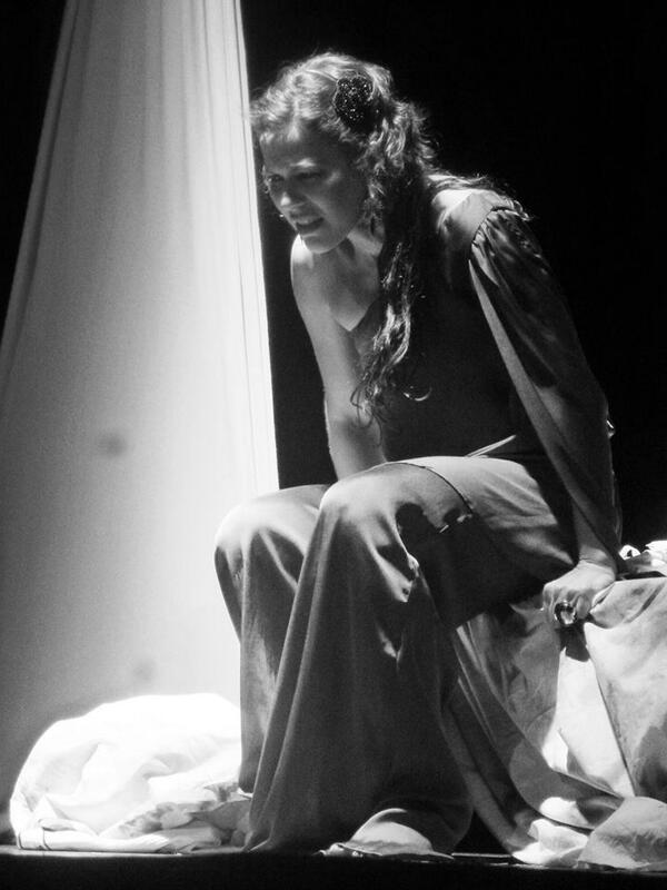 En Escena: Claudia Daniela Blanco. Obra: PHAEDRA ´S LOVE. Autora: Sarah Kane. Dirección Juan Martín Rivas.
