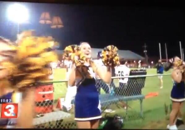 Heyy I'm on TV #cheerleadersoftheweek 💁💙🏈👐
