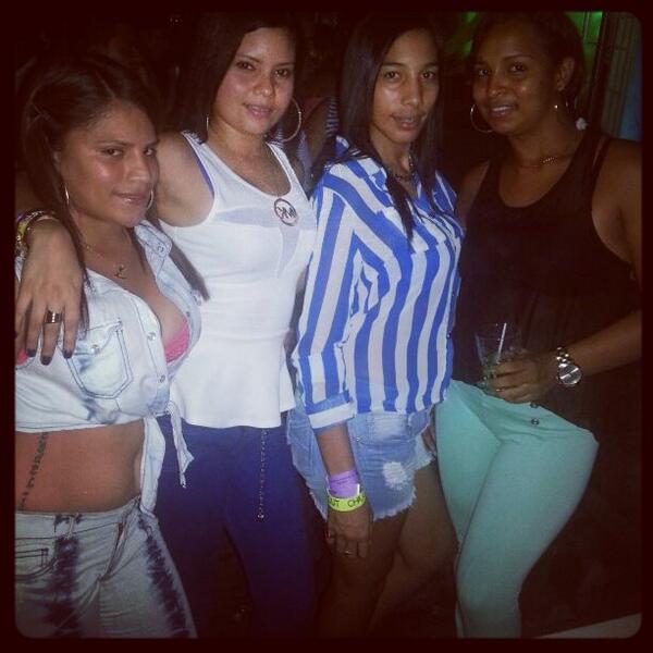 Keydeling's tweet image. Bellas mis amix @Nefdelis