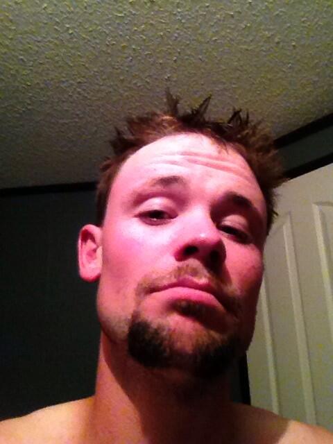 Allisonfarms's tweet image. Harvest scruff, if there Rollin I&apos;m growin #grainfarmproblems #agtechproblems