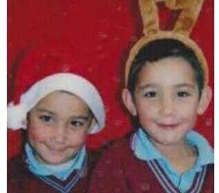 SamiahLovesCher's tweet photo. @luke_brooks this is like my favorite picture http://t.co/uRID81lBPs