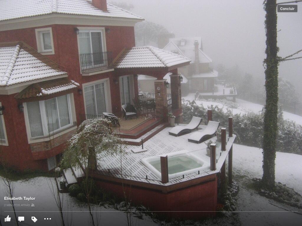 BSqyhKPCYAAuGpX.jpg:large