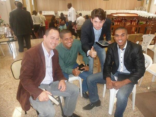Com os amigos <a href="/RonaldoCCarmo/">Ronaldo Cesar</a> <a href="/Pr_Brunno/">Brunno Fernandes</a> !