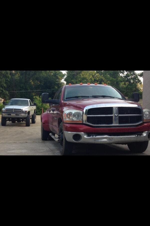 PhillipsStevens's tweet photo. @MusicCitiDiesel @_dieselpower_ @DieselForumz @Northern_Diesel @TbredDiesel truck Tuesday #5.9 #24valve http://t.co/OCxvg737A6